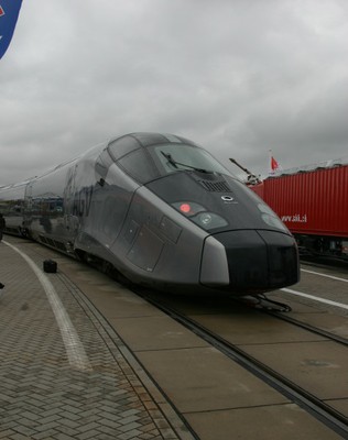 Schnellzug